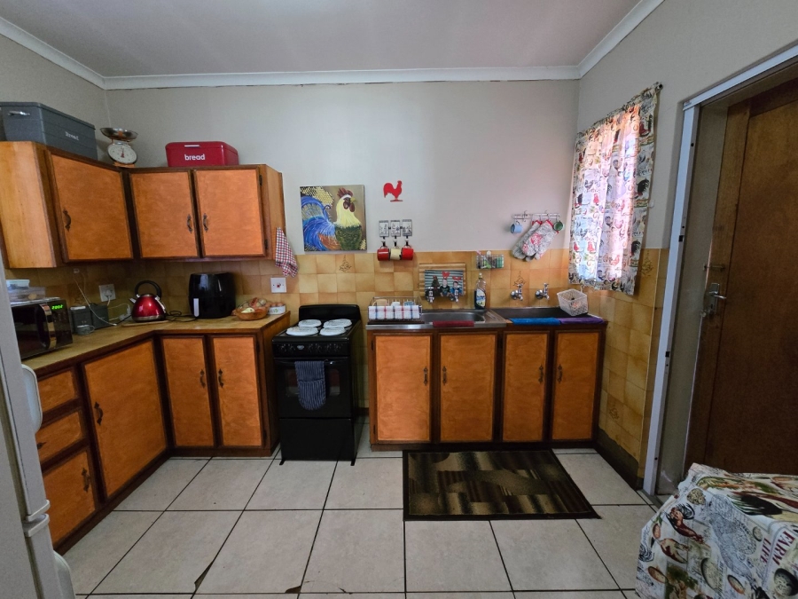 2 Bedroom Property for Sale in Kannoniers Park North West